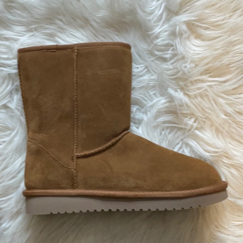 Kookaburra by UGG Women’s Chestnut Koola Short Boots Size 6 Style #1017090 - Picture 2 of 12